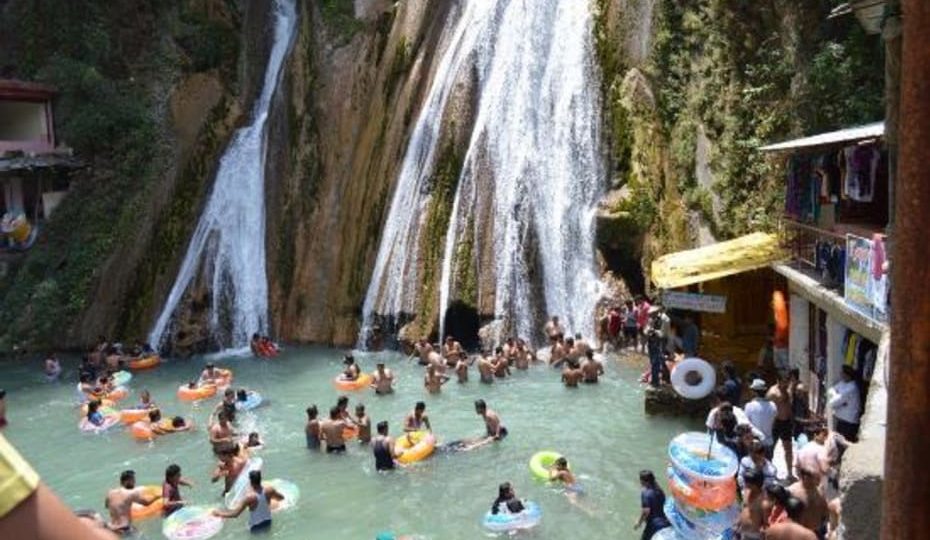 mussoorie-tour-packages-kepmty-falls@gokeys
