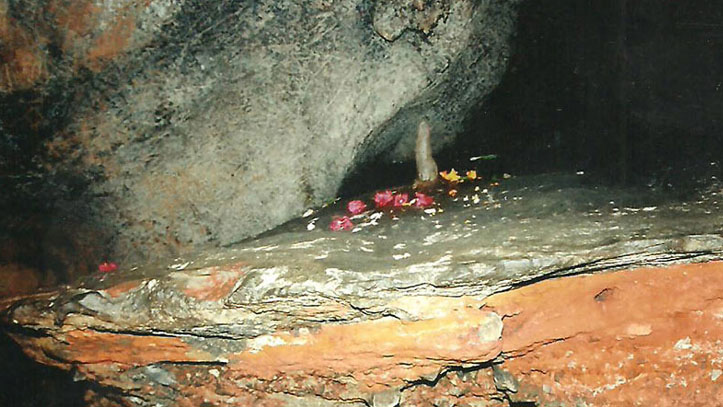 patal-bhuvneshwar-travel-guide