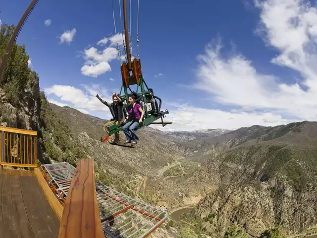 giant-swing-in-rishikesh